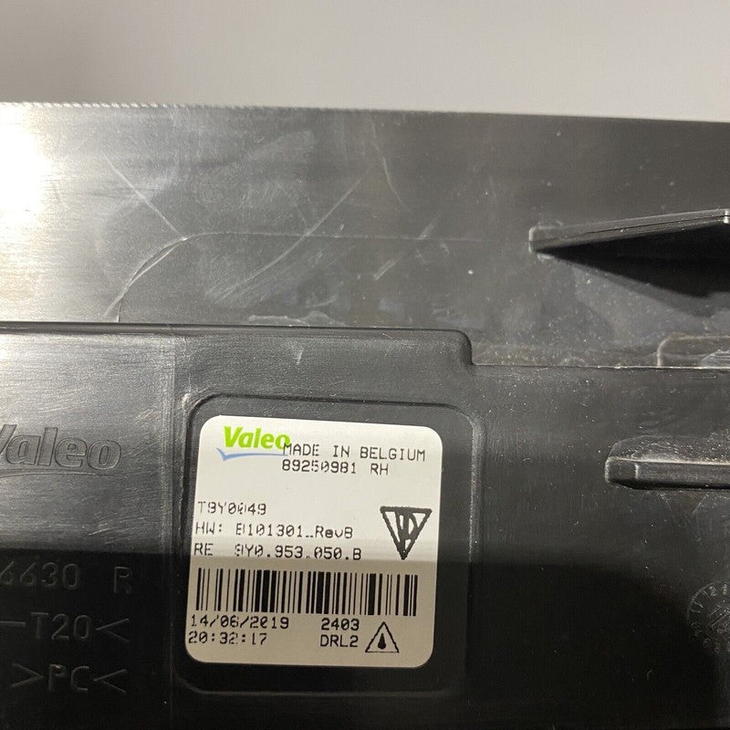 9Y0953050B PORSCHE CAYENNE ADDITIONAL HEADLIGHT RIGHT PASSENGER 2018 2019 2020 9Y0953050B