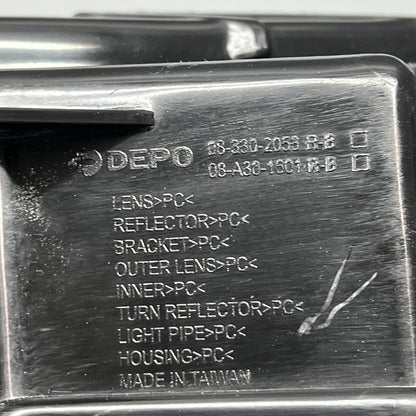 FORD MUSTANG FOG LIGHT RIGHT PASSENGER 2018 2019 2020 2021 2022 OEM