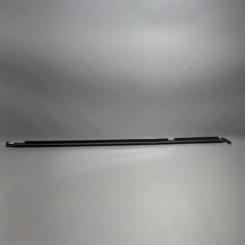 9Y0837475J PORSCHE CAYENNE DOOR WINDOW MOLDING LEFT FRONT 2019 2020 2021 2022 9Y0837475J