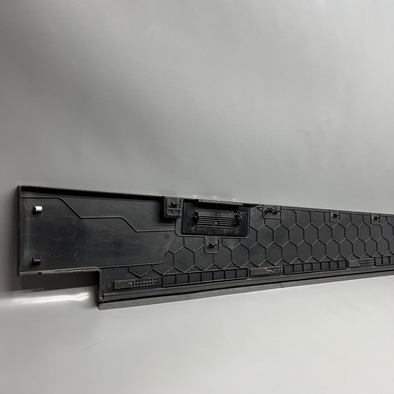 1741539-00-C TESLA CYBERTRUCK BEDSIDE SAIL APPLIQUE RIGHT 2023 2024 OEM 1741539-00-C