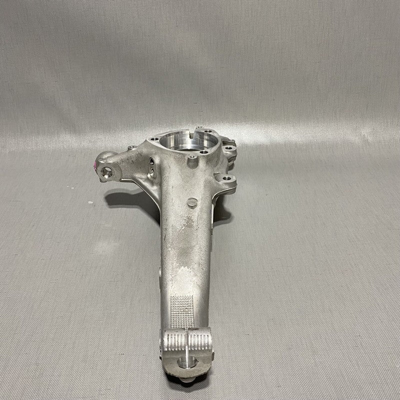 1044316-00-E TESLA MODEL 3 KNUCKLE RIGHT FRONT 1044316-00-E 2017 2018 2019 2020 2021 OEM