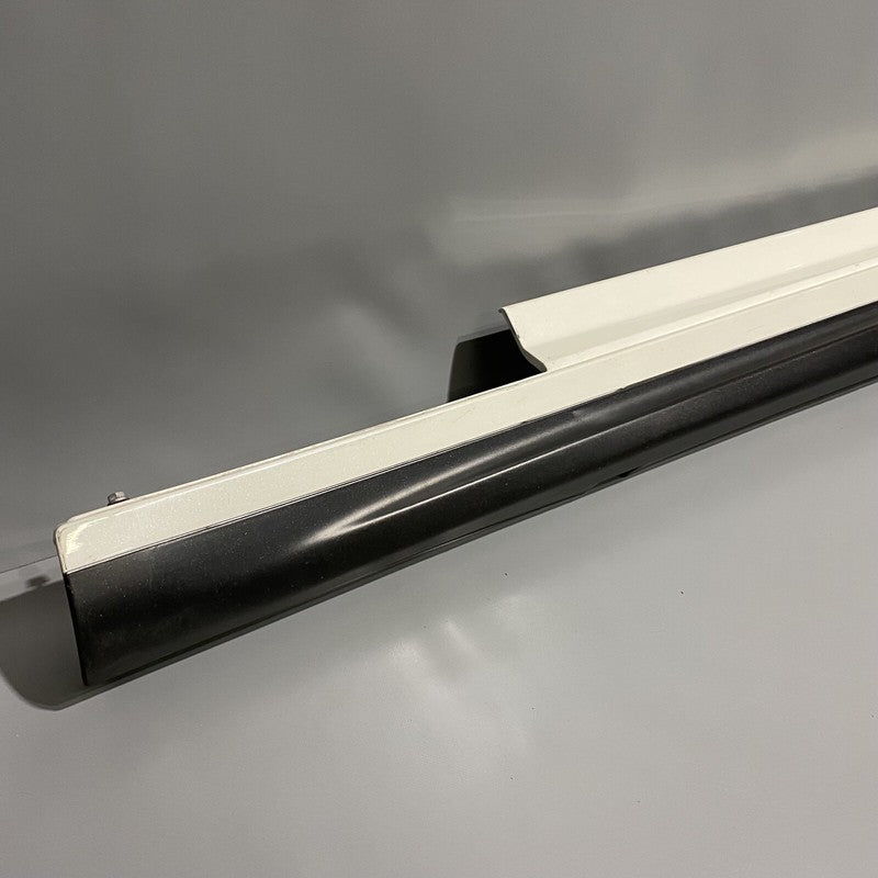 6700288380 MASERATI GHIBLI ROCKER MOLDING LEFT DRIVER 6700288380 2014 2015 2016 2017 OEM