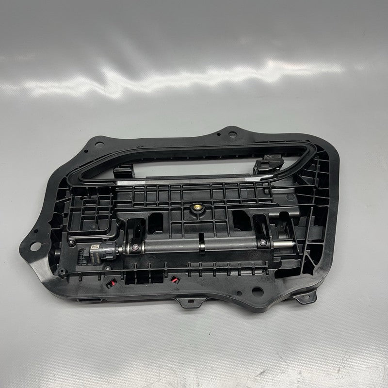 TESLA MODEL S DOOR HANDLE LEFT FRONT 2020 2021 GEN 4 OEM 1133395-00-G