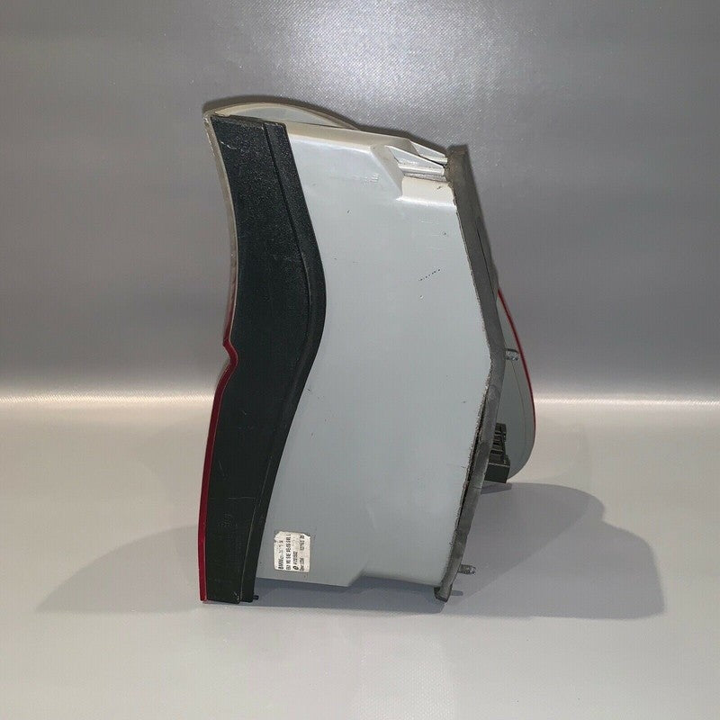 6321-7164473-04 BMW X5 E53 TAIL LIGHT LEFT DRIVER SIDE 2004 2005 2006 OEM