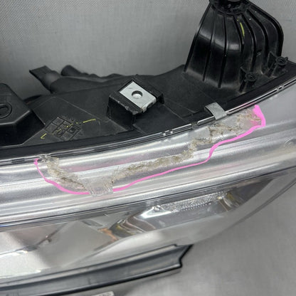 68316080AF RAM 1500 HEADLIGHT RIGHT PASSSENGER 2019 2020 2021 2022-2025 HALOGEN DAMAGED