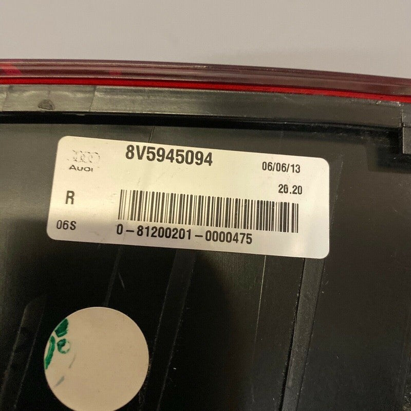 8V5945094 AUDI A3 TUNK TAIL LIGHT RIGHT PASSENGER 2015 2015 S3 SEDAN OEM 