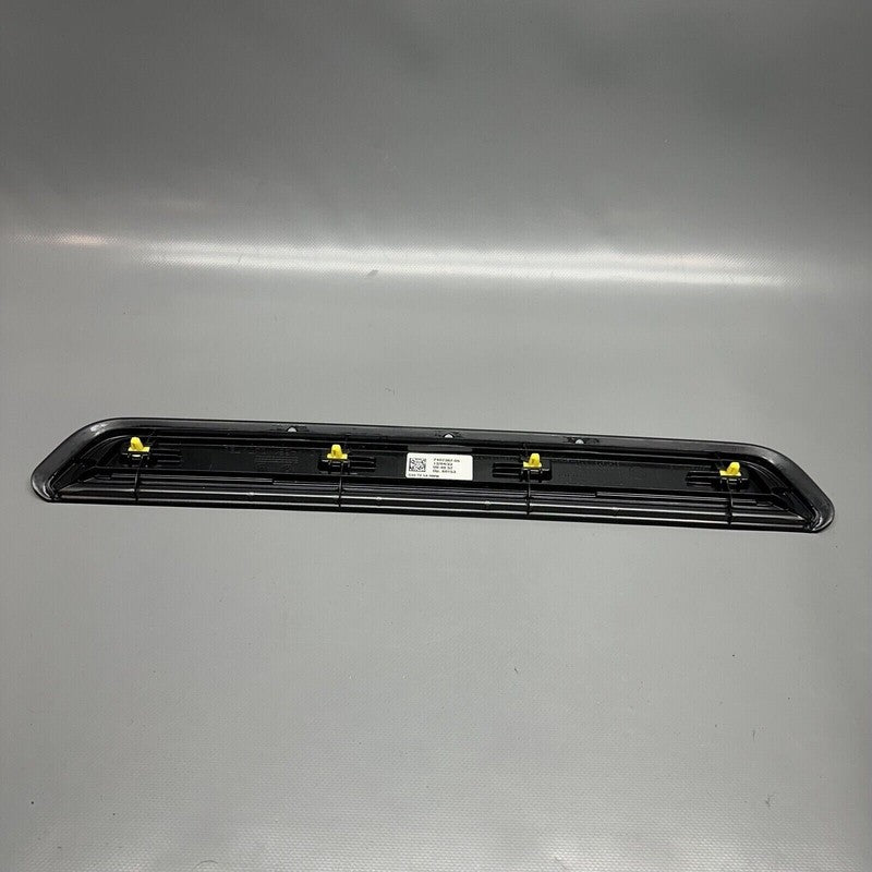 7407387 BMW 330 DOOR SILL PLATE LEFT FRONT 2019 2020 2021 OEM 7407387
