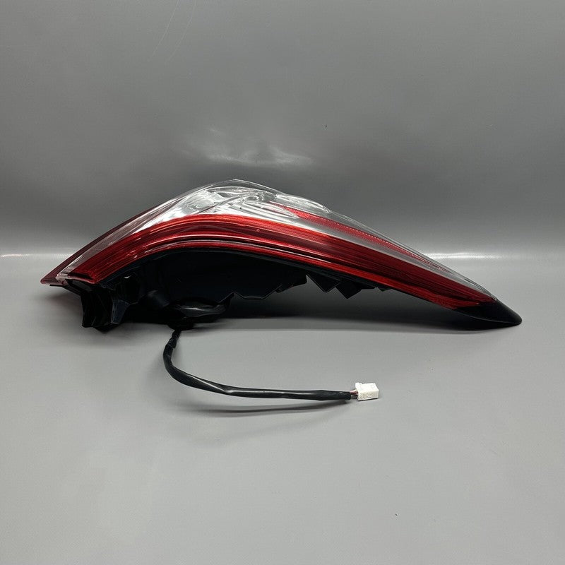 TOYOTA CAMRY TAIL LIGHT LEFT DRIVER 2018 2019 2020 OEM