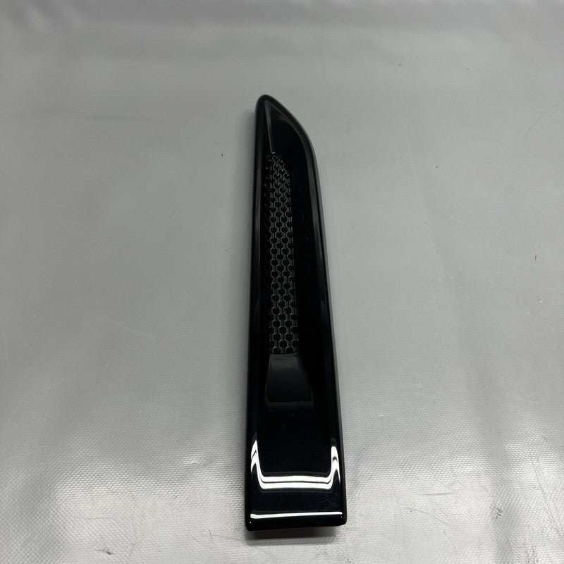 T4A30230 JAGUAR F-PACE FENDER TRIM RIGHT BLACK 2017 2018 2019 2020 2021 2022 2023 OEM