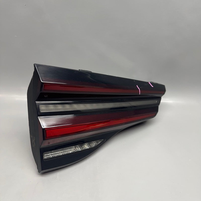 BMW X3 TAIL LIGHT INNER LEFT DRIVER 2022 2023 LED OEM 3946305509