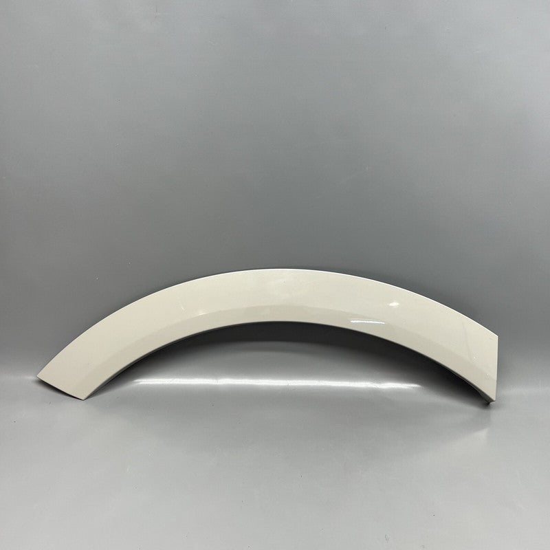 4KE853026E AUDI E-TRON WHEEL FLARE MOLDING RIGHT DOOR 2018 2019 2020 2021 OEM 4KE853026E