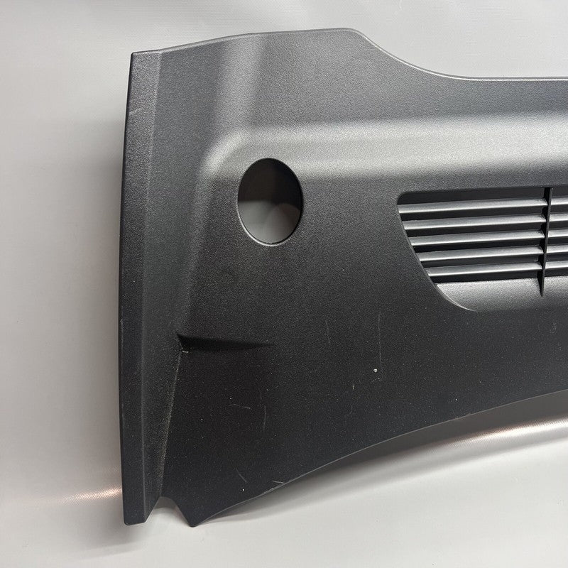 1619812-00-B TESLA MODEL Y WINDSHIELD WINDOW WIPER COWL PANEL 2020 21 22 2023 1619812-00-B