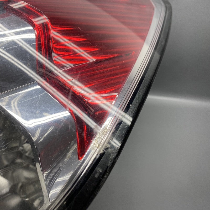 SUBARU FORESTER TAIL LIGHT RIGHT PASSENGER 2009 2010 2011 2012 2013 OEM