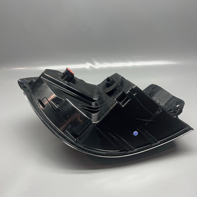 BMW X3 TAIL LIGHT RIGHT PASSENGER 2022 2023 2024 OEM H4946305007