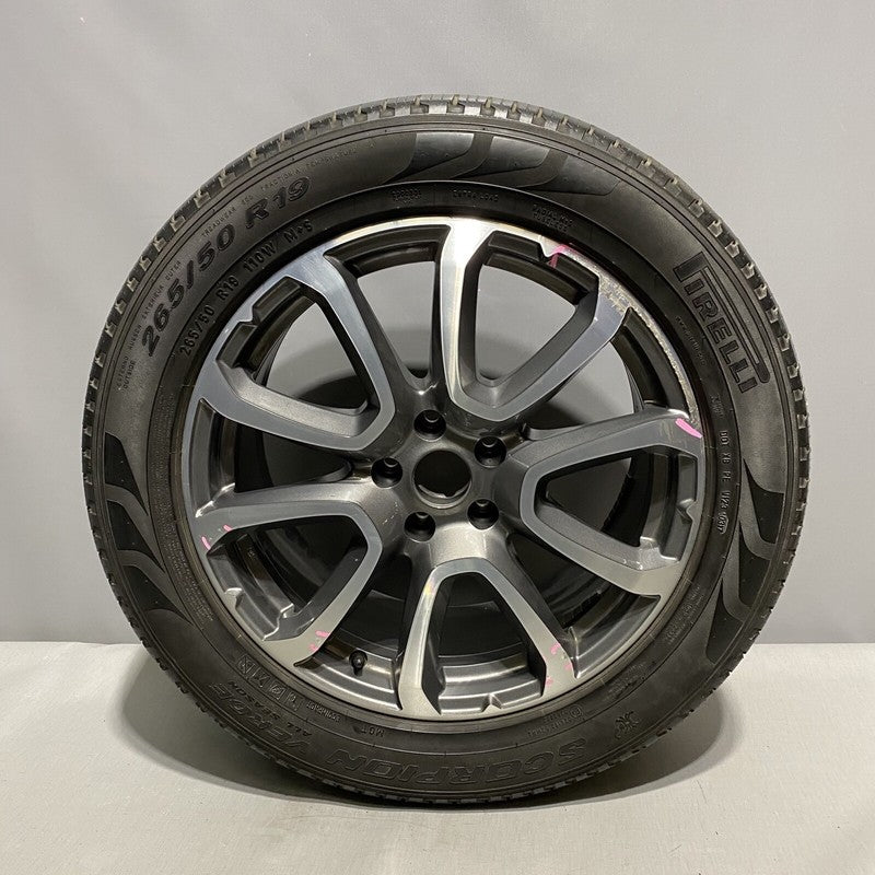 670044699 MASERATI LEVANTE WHEEL 19 INCH RIM WITH TIRE 670044699 OEM 2017 2018 2019 