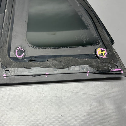 1495741-99-H TESLA MODEL Y QUARTER GLASS RIGHT REAR 2020 2021 2022 2023 OEM 1495741-99-H