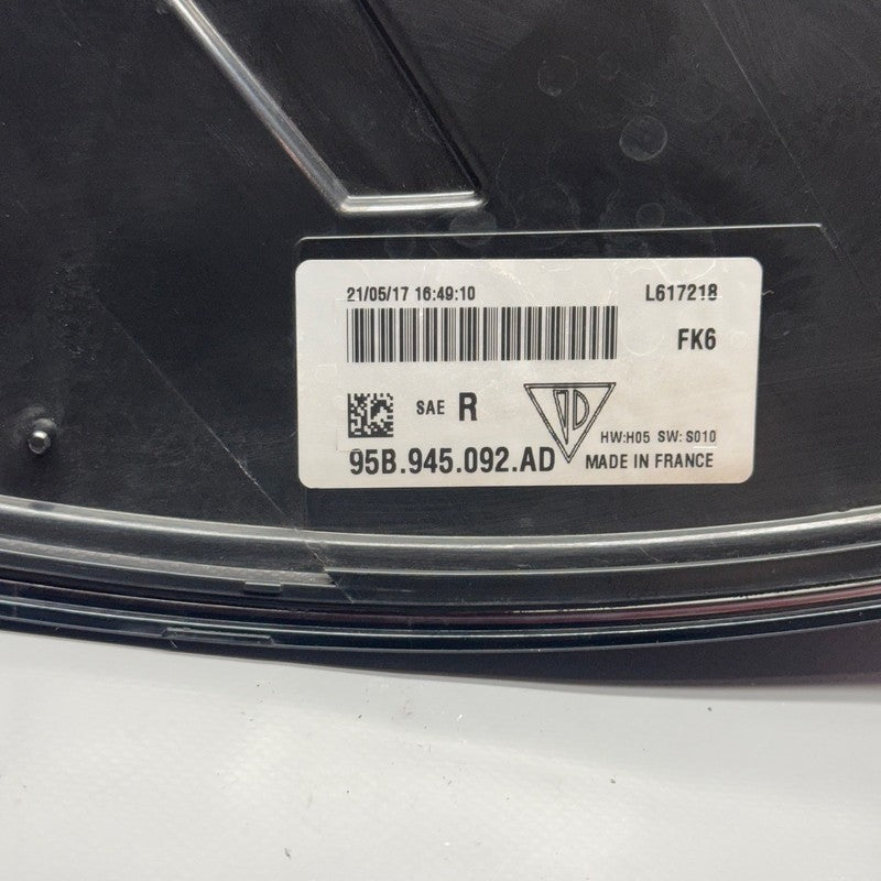 PORSCHE MACAN GTS TAIL LIGHT RIGHT PASSENGER 2019-2021 2022 2023 2024 