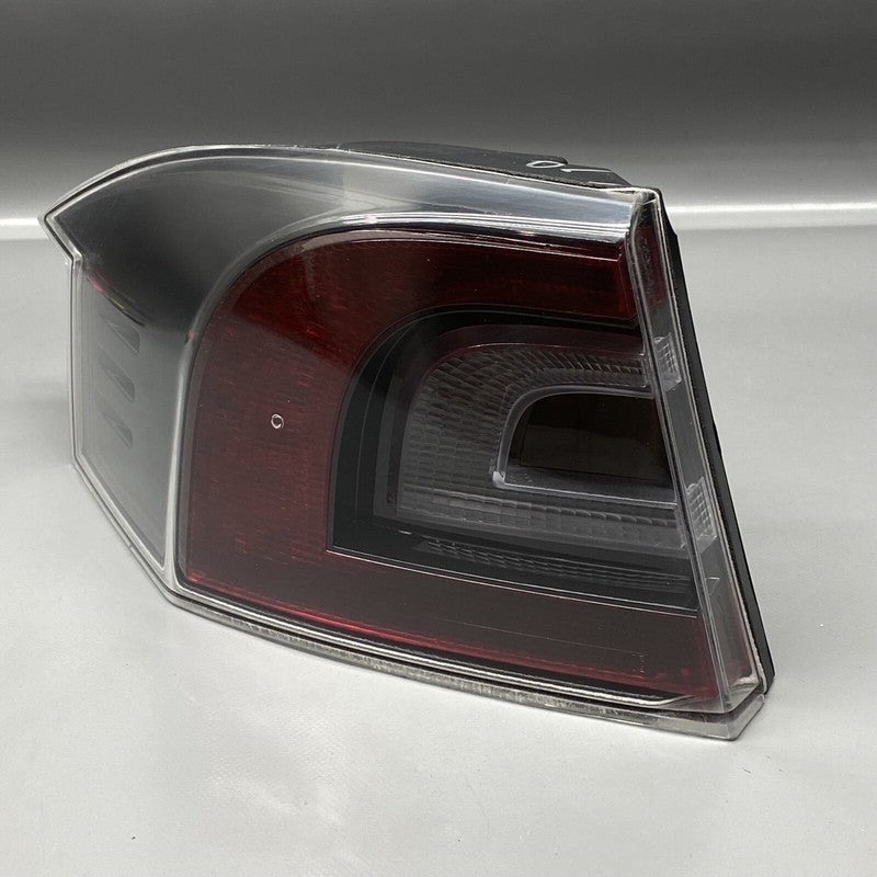 TESLA MODEL S TAIL LIGHT LEFT DRIVER 6005918-00-F 2016 2017 2018 2019 