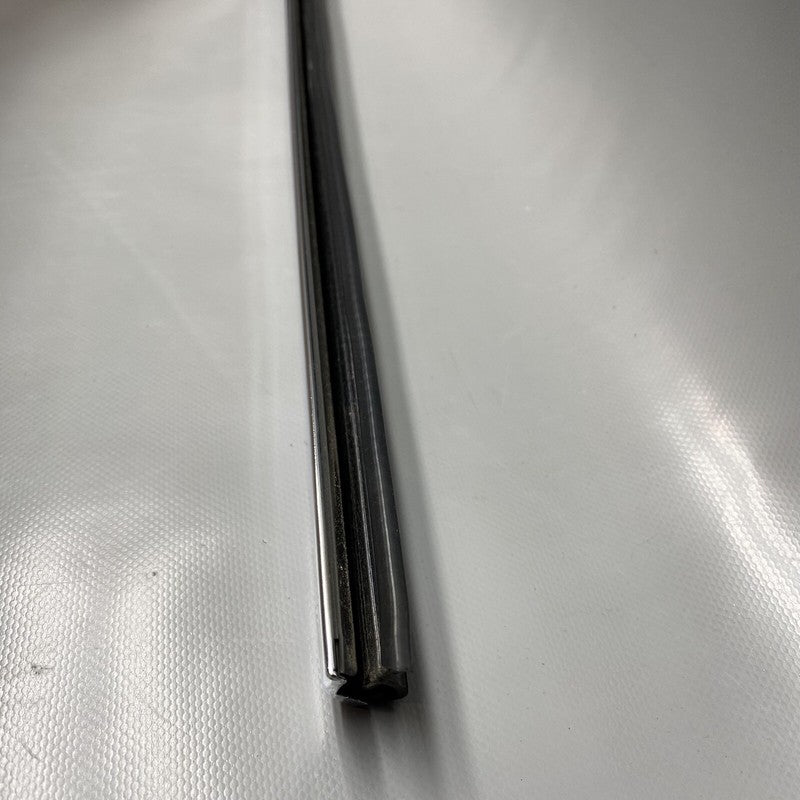 6009599-00-C TESLA MODEL S DOOR WINDOW MOLDING LEFT FRONT 2012 13 14 15 2016 OEM 6009599-00-C