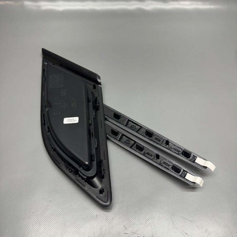 RANGE ROVER SPORT FENDER GRILLE RIGHT 2014 2015 2016 OEM DK62-280B10-A