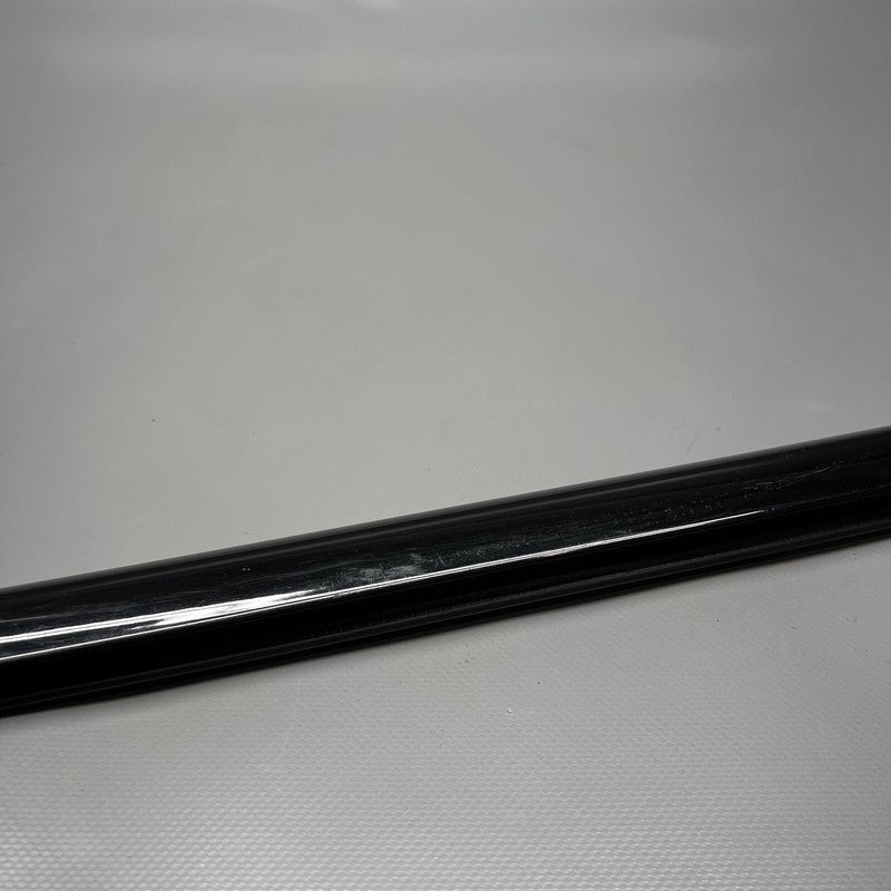 9Y0837476J PORSCHE CAYENNE DOOR BELT MOLDING RIGHT FRONT 2019 2020 OEM 9Y0837476J