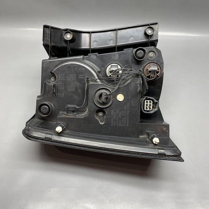 A056008 RANGE ROVER SPORT TAIL LIGHT RIGHT PASSENGER SIDE A056008 2010 2011 OEM