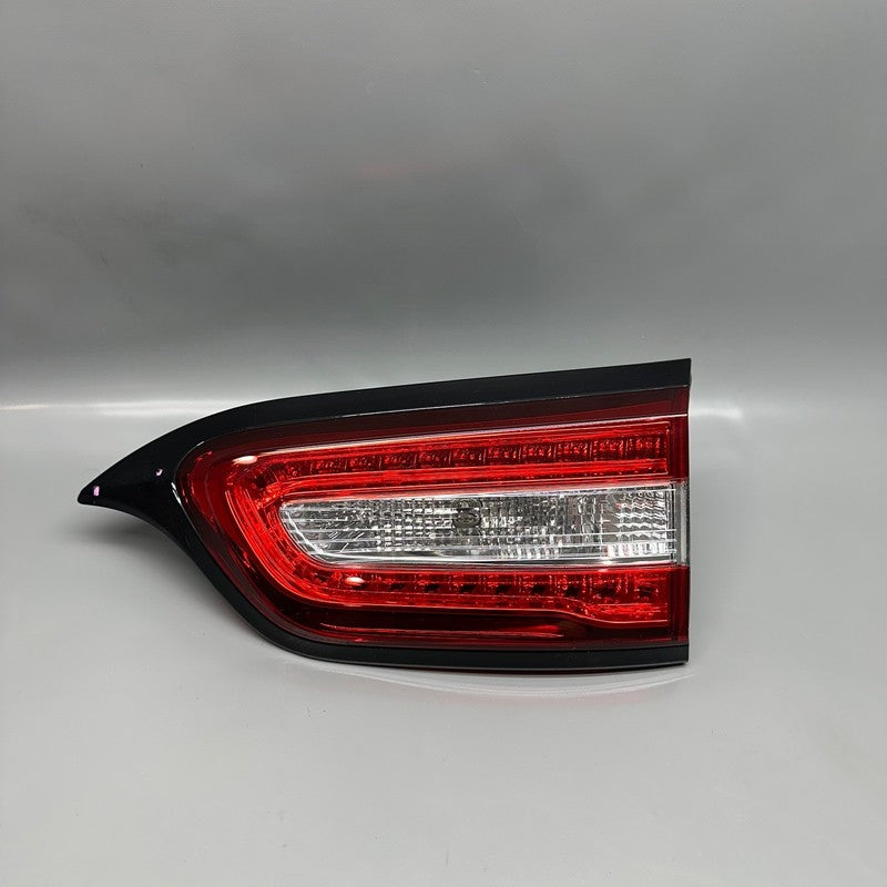 JEEP CHEROKEE TAIL LIGHT INNER RIGHT PASSENGER  2014 2015 2016 2017 20