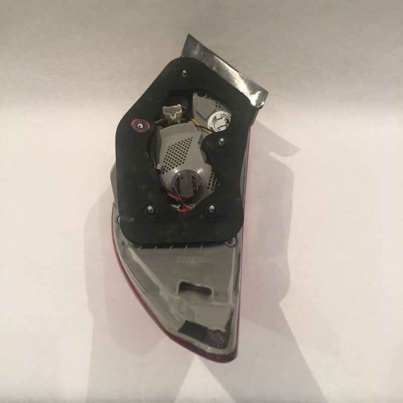 HYUNDAI SONATA TAIL LIGHT LEFT DRIVER SIDE 2011 2012 2013 OEM