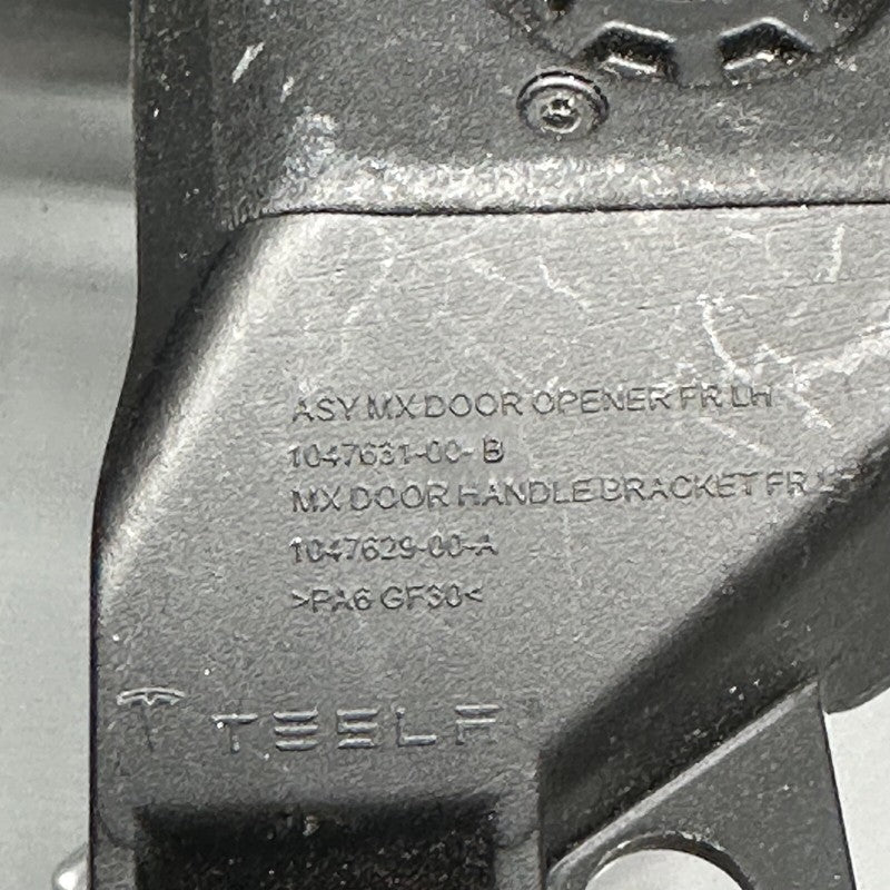 1047629-00-A TESLA MODEL X DOOR OPENER INTERIOR RELEASE LEFT FRONT 2015 2016 2017 2018 OEM