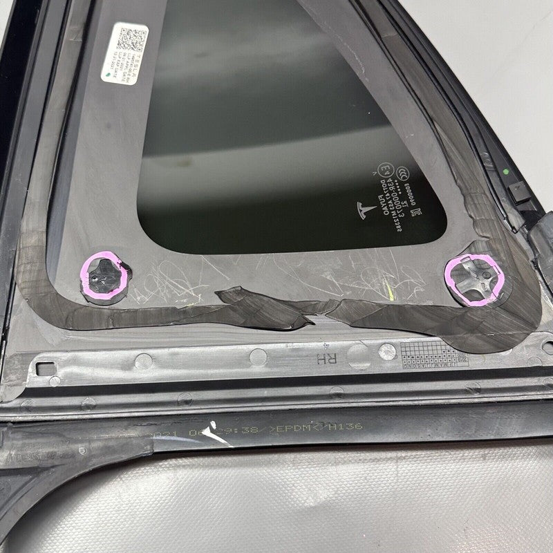 1495741-00-E TESLA MODEL Y QUARTER GLASS RIGHT REAR 2020 2021 2022 2023 OEM 1495741-00-E