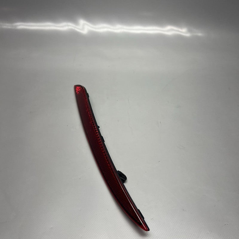 6007705-00-C TESLA MODEL S REAR BUMPER REFLECTOR LEFT DRIVER 2016 2017 2018 2019 2020 OEM