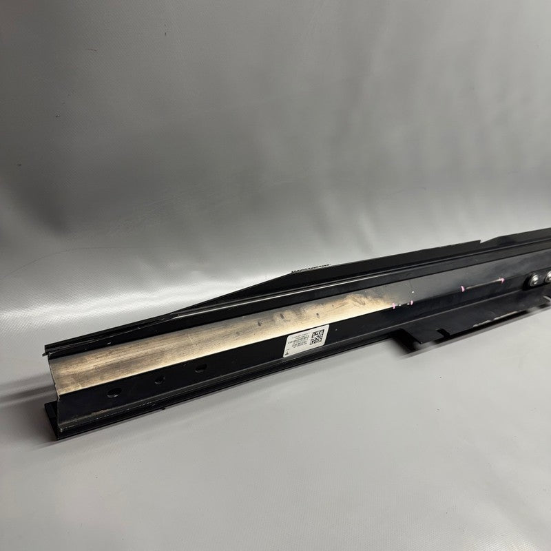 TESLA CYBERTRUCK HORIZONAL GUIDE RAIL LEFT 2024 2025 OEM 1852128-00-D