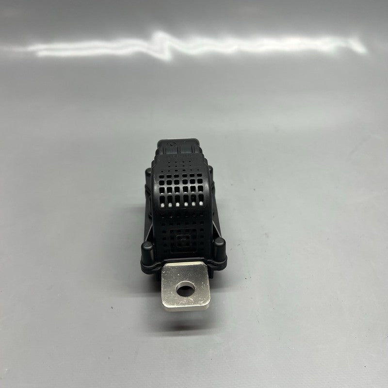 1064689-00-J TESLA MODEL 3 Y BATTERY DISCONNECT 2017-2019 2020 2021 2022 2023 1064689-00-J