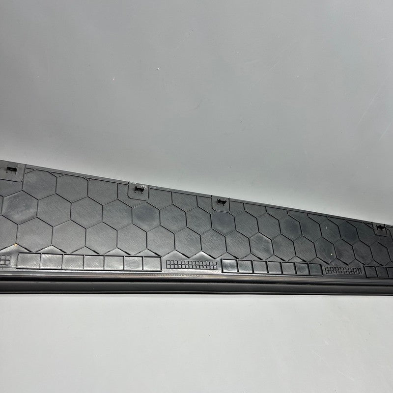 TESLA CYBERTRUCK BEDSIDE SAIL APPLIQUE RIGHT 2024 2025 OEM 1741539-00-