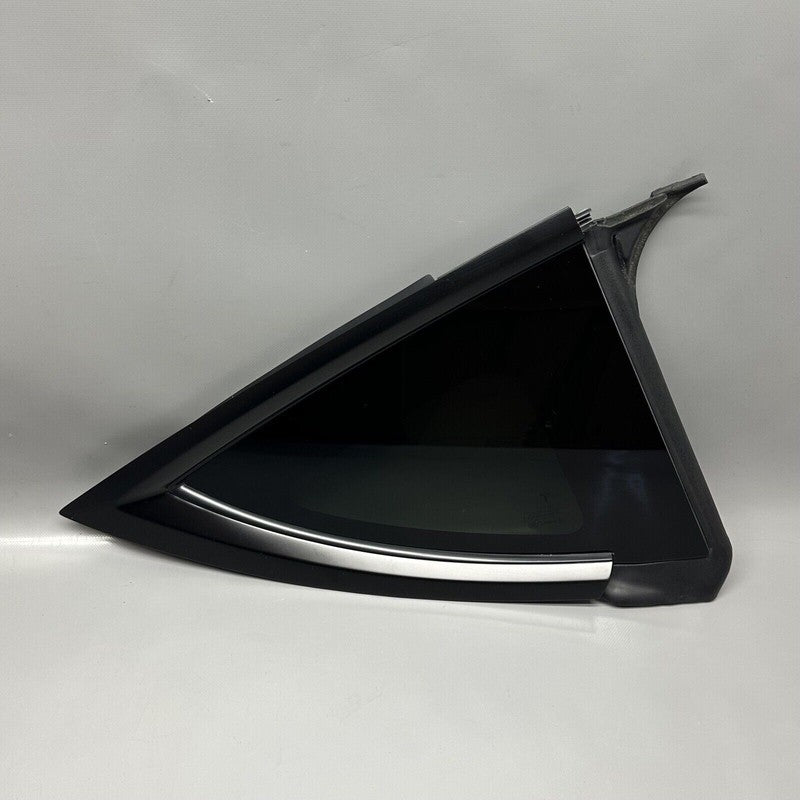 1495741-00-E TESLA MODEL Y QUARTER GLASS RIGHT REAR 2020 2021 2022 2023 OEM 1495741-00-E
