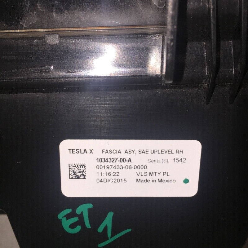 TESLA MODEL X RIGHT PASSENGER SIDE FOG LIGHT 2016 2017 OEM