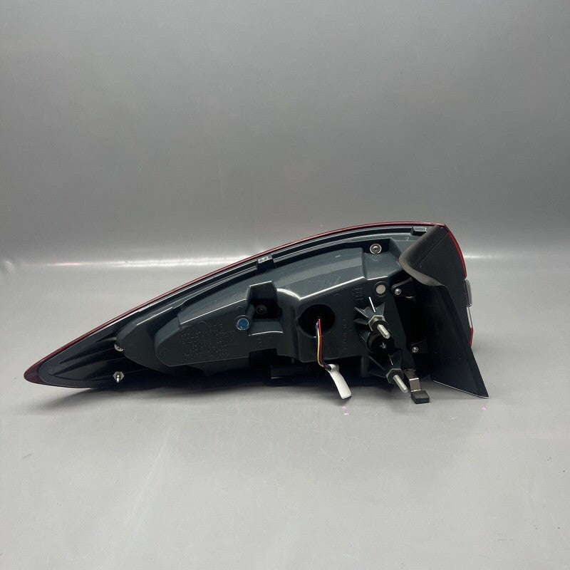 FORD FUSION TAIL LIGHT RIGHT PASSENGER 2017 2018 2019 2020 OEM HS73-13
