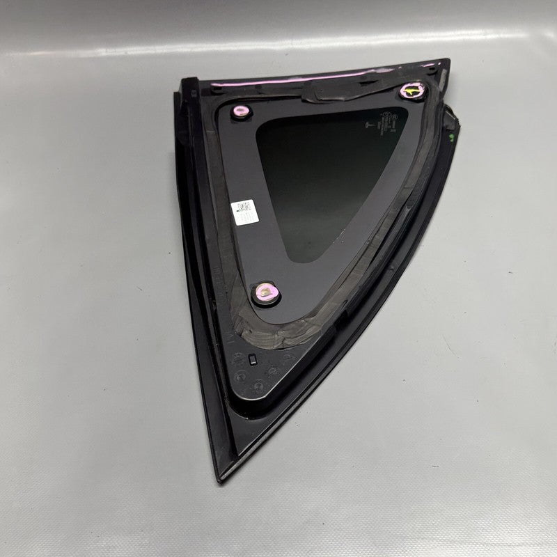 1495740-00-E TESLA MODEL Y QUARTER GLASS LEFT REAR 2020 2021 2022 2023 OEM 1495740-00-E