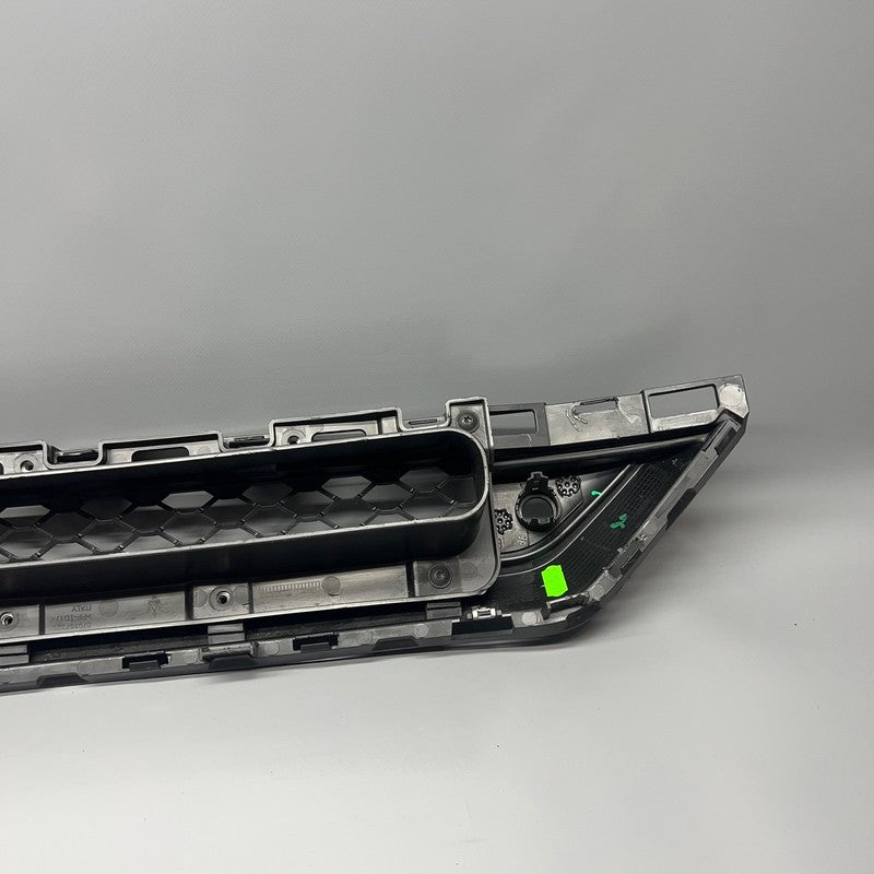 06701981820 MASERATI GRECALE GRILLE FRONT BUMPER LOWER 2023 2024 2025 OEM 6701981820