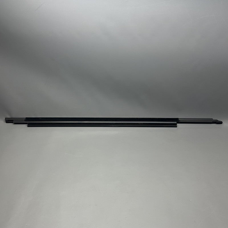 8U0837477 AUDI Q3 BELT WEATHER STRIP LEFT 2015 2016 2017 2018 OEM 8U0837477