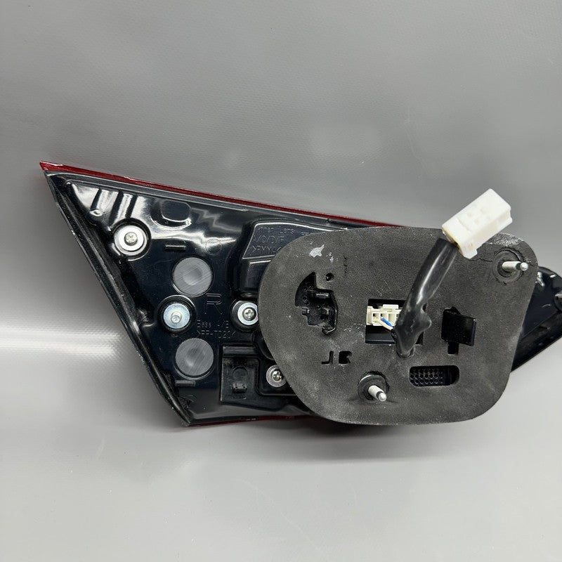TOYOTA CAMRY TAIL LIGHT INNER RIGHT PASSENGER 2018 2019 2020 OEM