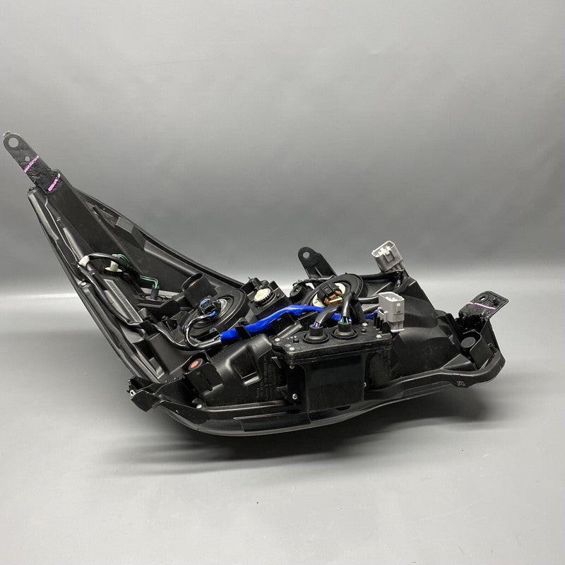 SUBARU FORESTER HEADLIGHT LEFT DRIVER 2017 2018 HALOGEN OEM