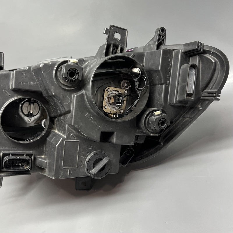 MERCEDES BENZ SPRINTER HEADLIGHT RIGHT PASSENGER HALOGEN 2019 2020 2021 DAMAGED