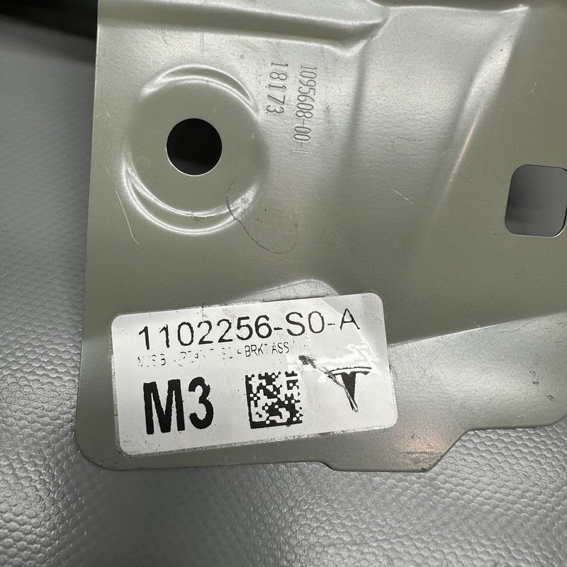 11022560-S0-A TESLA MODEL 3 LEFT REAR FACIA BRACKET 2017 18 19 20 21 22 2023 OEM 11022560-S0-A