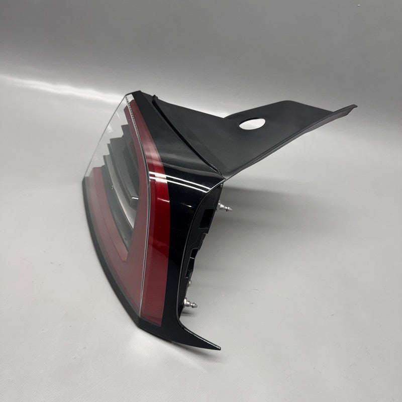 TESLA MODEL 3 TAIL LIGHT RIGHT PASSENGER 2021 2022 2023 2024 LED 4 PIN