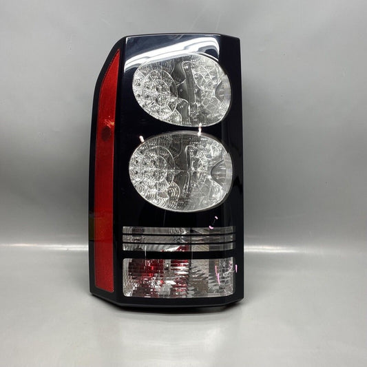 EH22-13405-AA LAND ROVER DISCOVERY 4 TAIL LIGHT LEFT DRIVER EH22-13405-AA 2014 15 2016 DAMAGED