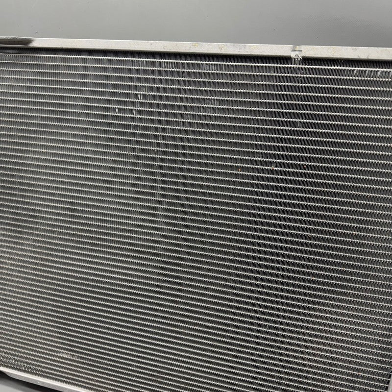 A2045003703 MERCEDES BENZ E350 E550 COOLANT RADIATOR 2010 2011 2012 2013 2014 2015 OEM