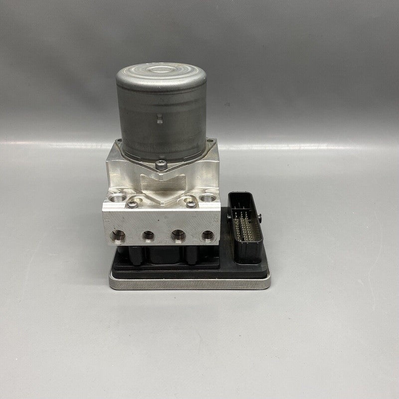 6889210-01 BMW 530 ABS PUMP MODULE 2017 2018 2019 G30 6889210-01