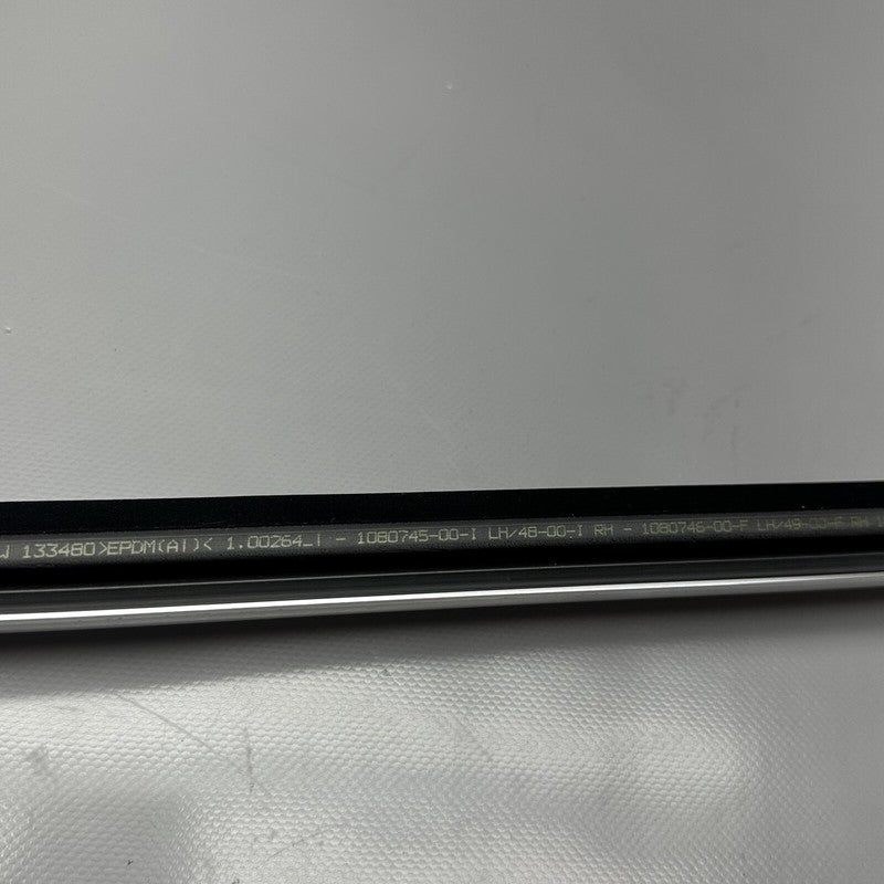 1080748-00-i TESLA MODEL 3 DOOR WINDOW MOLDING RIGHT REAR 2017 18 2019 2020 OEM 1080748-00-i