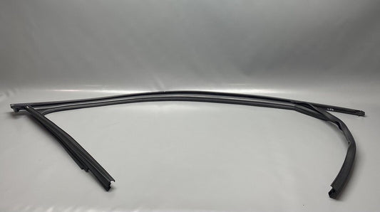 80A837432C AUDI Q5 WINDOW GUIDE RIGHT FRONT 80A837432C 2018 2019 2020 OEM